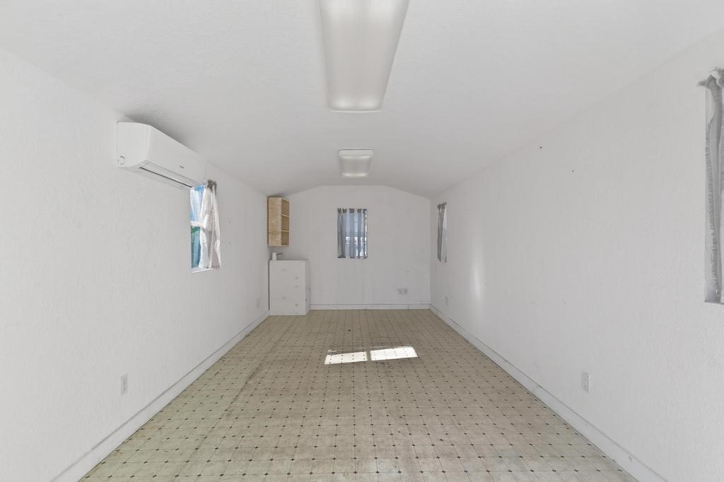 2744 Roy Sikes Road Hilliard, FL 32046 - Photo 76 of 97 an empty room with windows