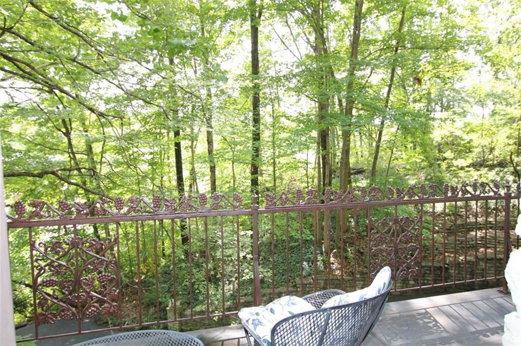 6040 Brokenhurst Road Indianapolis, IN 46220 - Photo 17 of 31