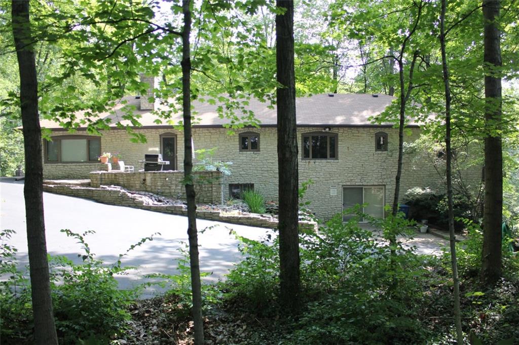 6040 Brokenhurst Road Indianapolis, IN 46220 - Photo 3 of 31