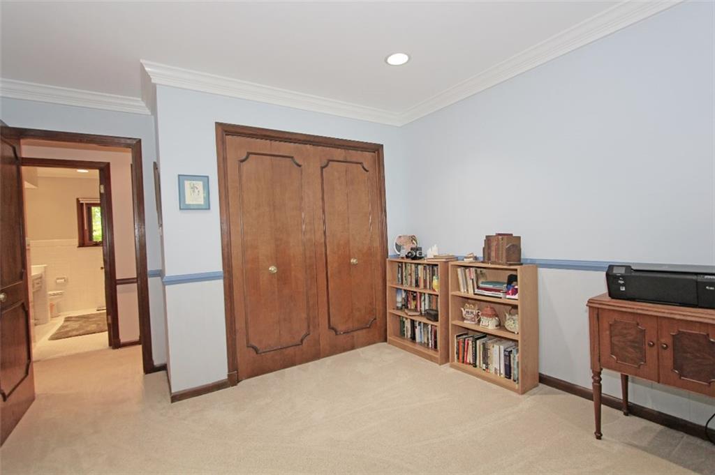 6040 Brokenhurst Road Indianapolis, IN 46220 - Photo 21 of 31