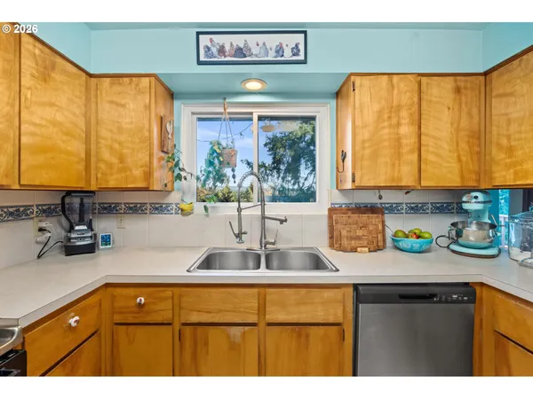 $540,000 | 1950 Bridge Street, Vernonia, OR 97064