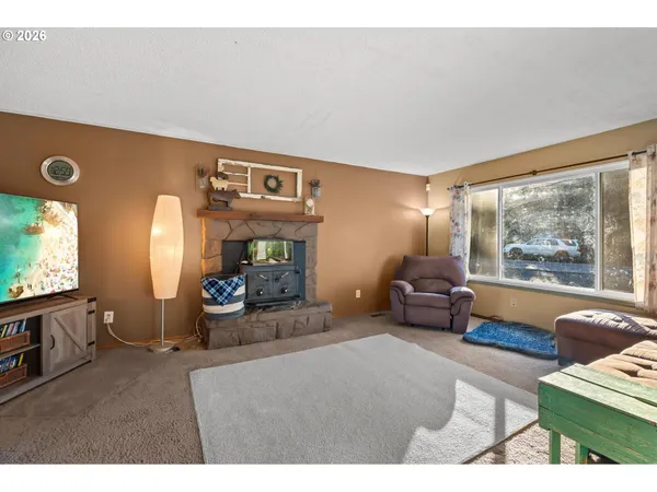 $540,000 | 1950 Bridge Street, Vernonia, OR 97064