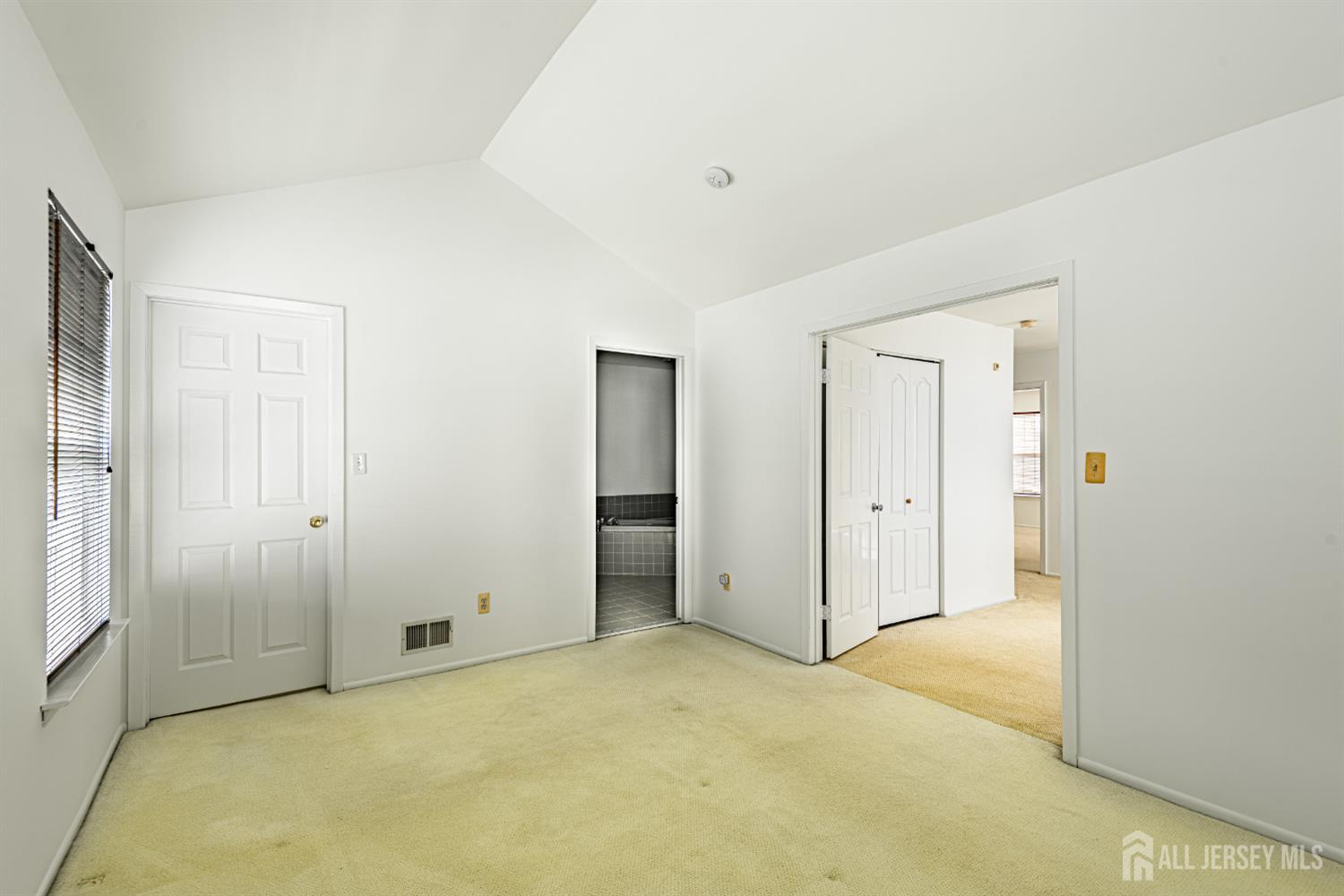 328 Lunar Road Piscataway, NJ 08854 - Photo 11 of 18 an empty room with closet