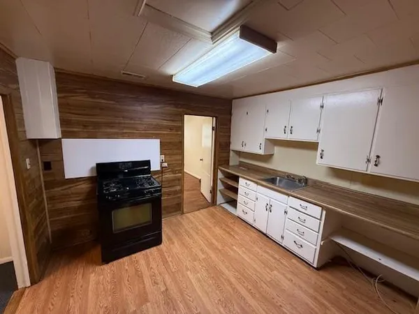 $117,900 | 204 North 10th Street, Savannah, MO 64485