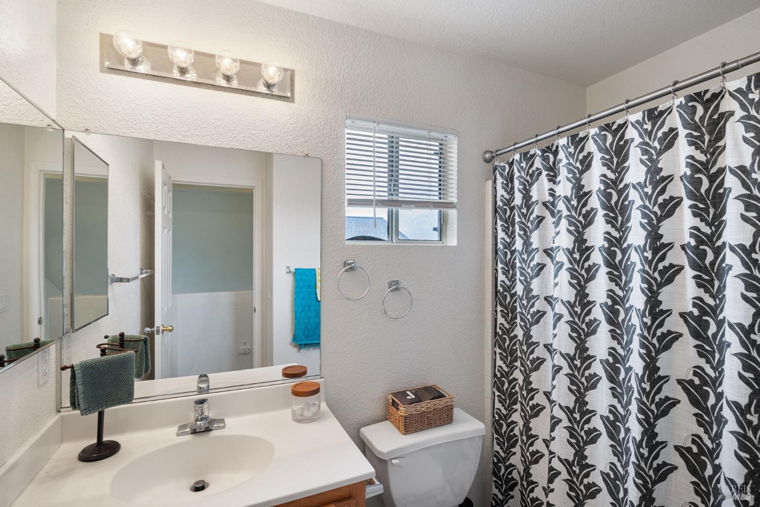 2305 Malachite Way Santa Rosa, CA 95404 - Photo 33 of 44