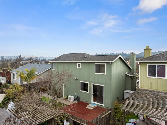 $669,000 | 2305 Malachite Way, Santa Rosa, CA 95404