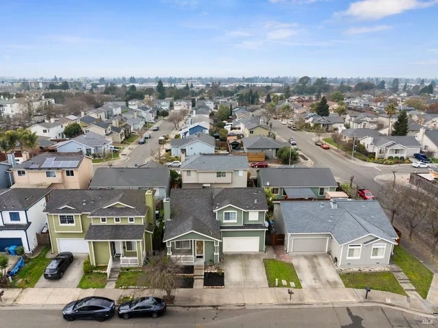 $669,000 | 2305 Malachite Way, Santa Rosa, CA 95404