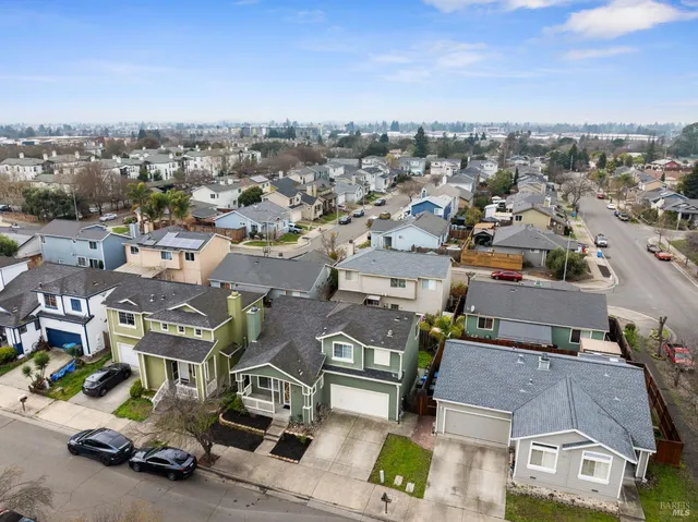 $669,000 | 2305 Malachite Way, Santa Rosa, CA 95404