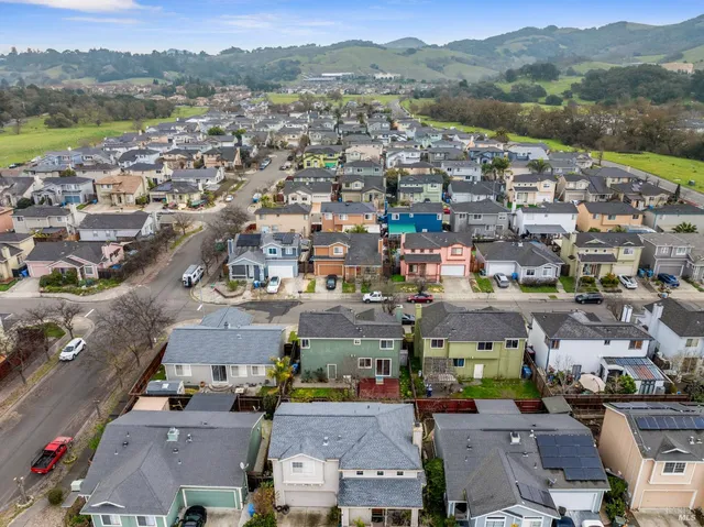 $669,000 | 2305 Malachite Way, Santa Rosa, CA 95404