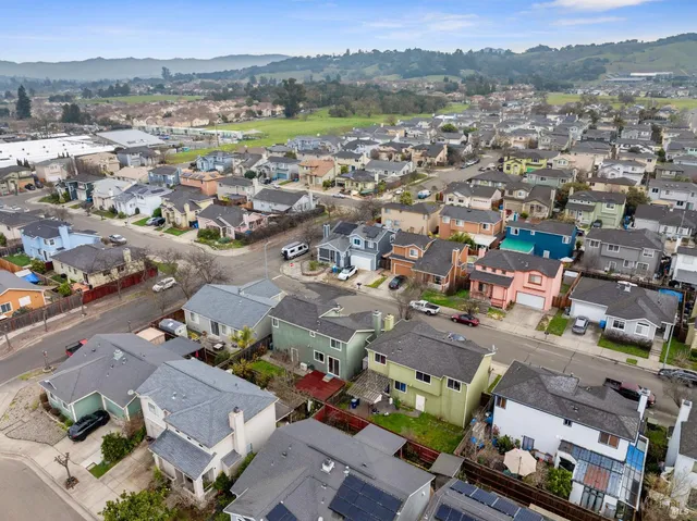 $669,000 | 2305 Malachite Way, Santa Rosa, CA 95404