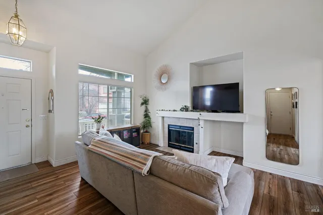 $669,000 | 2305 Malachite Way, Santa Rosa, CA 95404