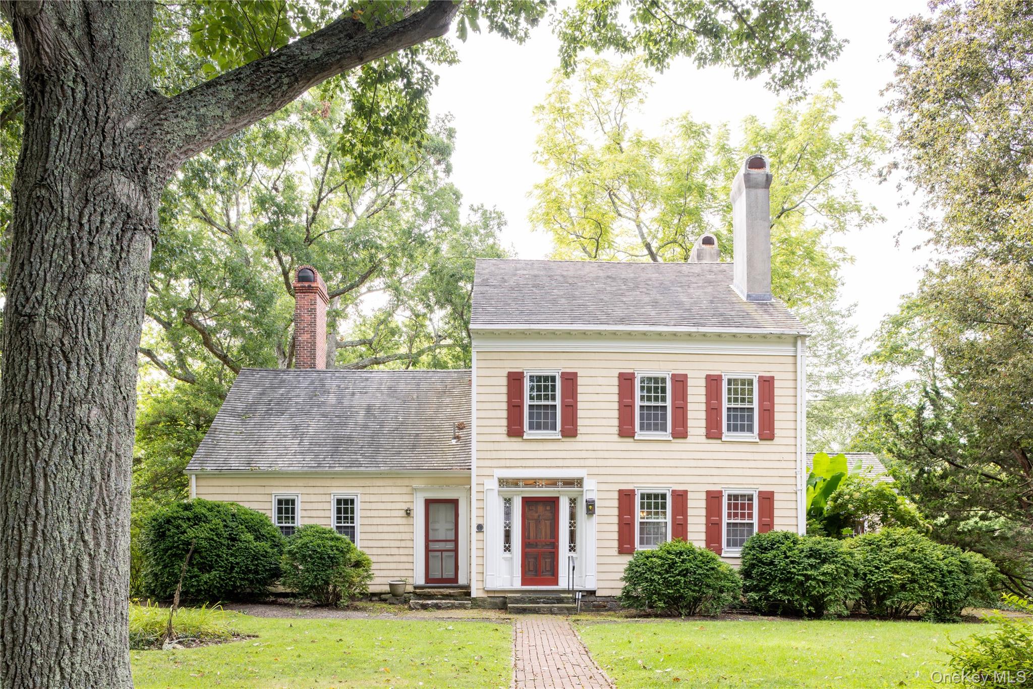 750 Reeve Avenue Mattituck, NY 11952 - Photo 1 of 27 Gallery Image 1