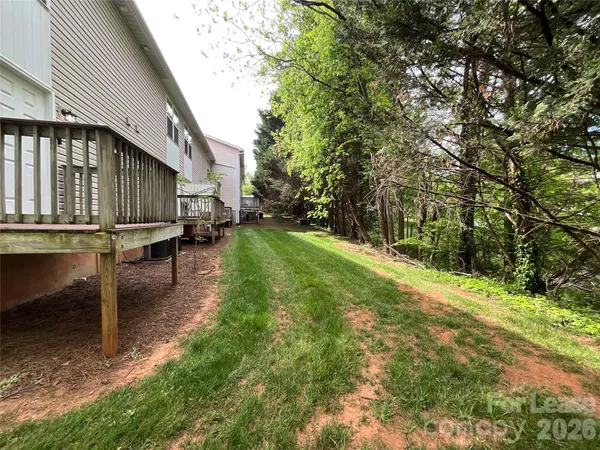 $1,200 | 206 West 15th Street, Unit 8, Newton, NC 28658