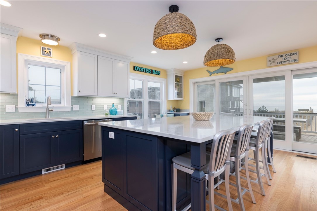 457 Atlantic Avenue Westerly, RI 02891 - Photo 12 of 40
