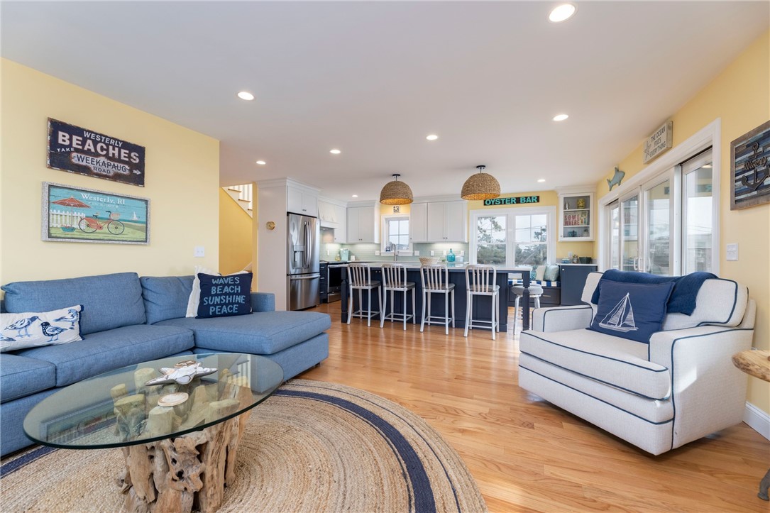 457 Atlantic Avenue Westerly, RI 02891 - Photo 16 of 40