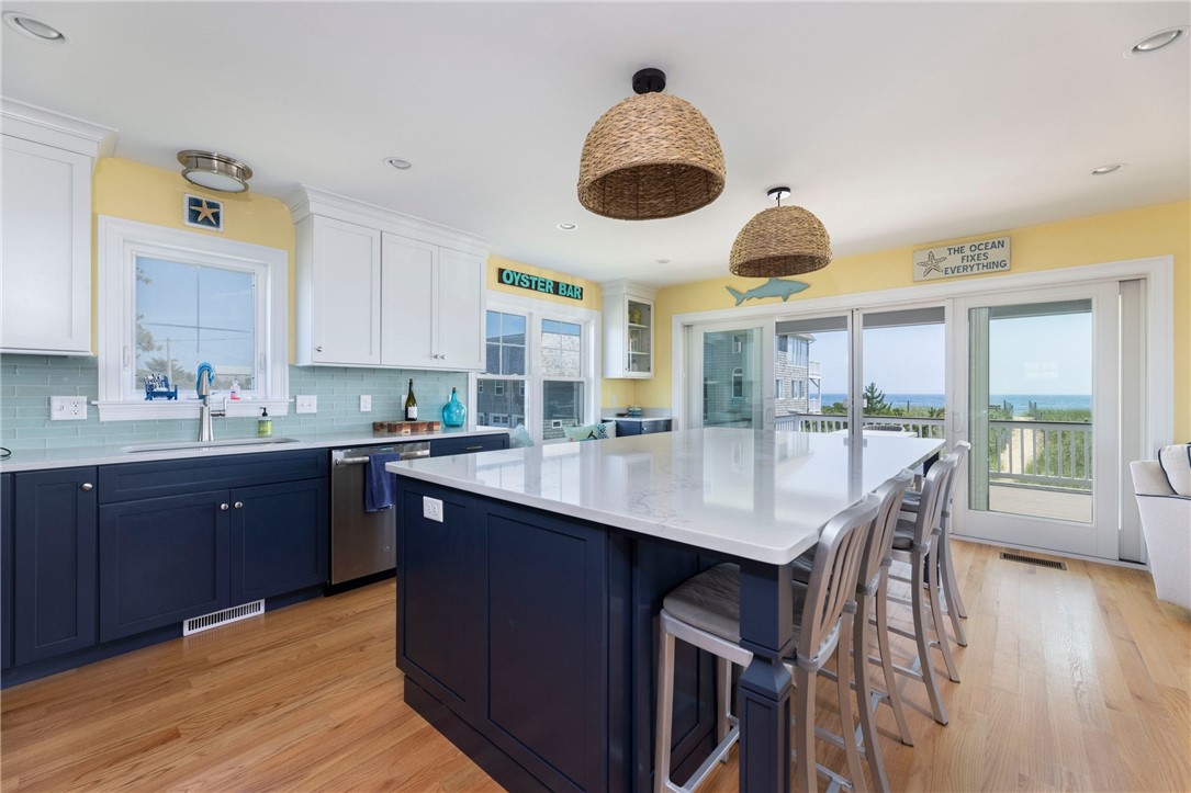 457 Atlantic Avenue Westerly, RI 02891 - Photo 10 of 40