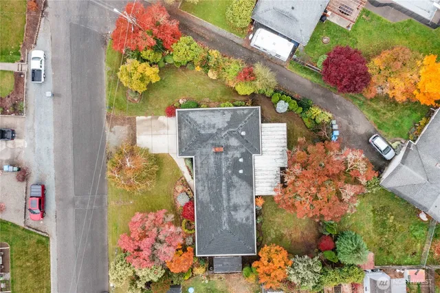 an aerial view of multiple house