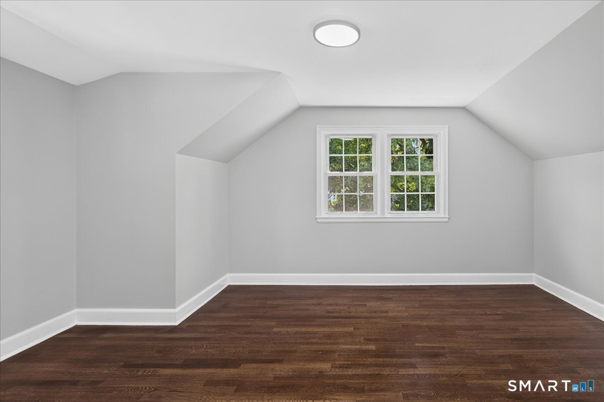 5 Lynmot Road Hamden, CT 06514 - Photo 21 of 33