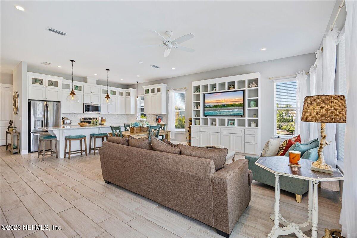 191 Oceanview Drive St. Augustine, FL 32080 - Photo 19 of 50 19-Living Room to Kitchen