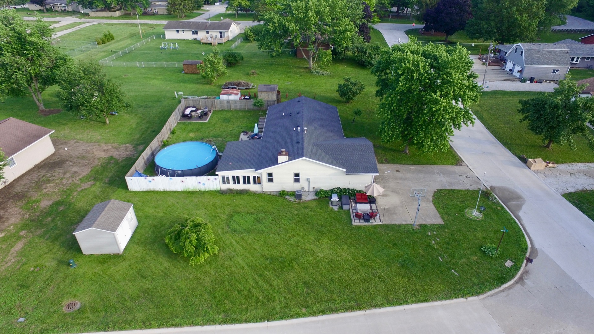 1202 Robin Road Mahomet, IL 61853 - Photo 34 of 36