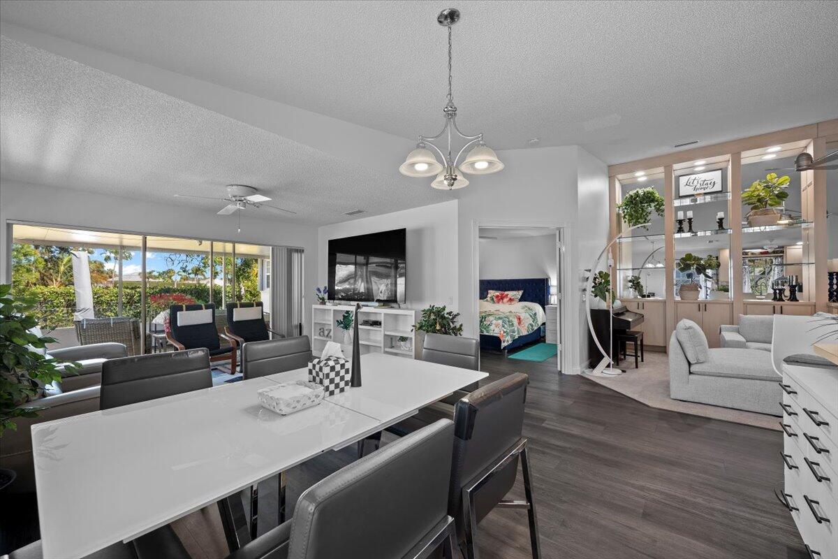 205 Brier Circle Jupiter, FL 33458 - Photo 15 of 41 16-LUX_4595