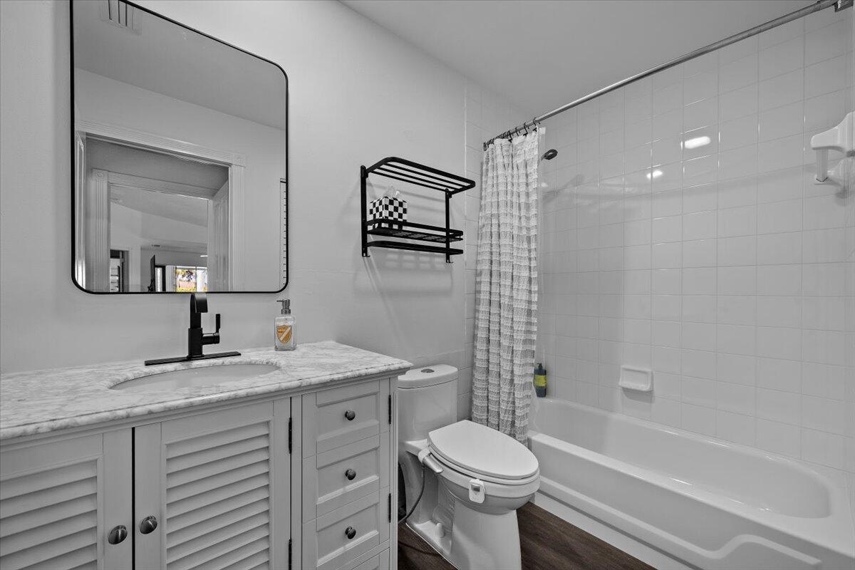 205 Brier Circle Jupiter, FL 33458 - Photo 30 of 41 31-LUX_4650