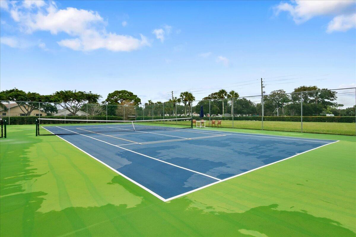 205 Brier Circle Jupiter, FL 33458 - Photo 41 of 41 41-LUX9180