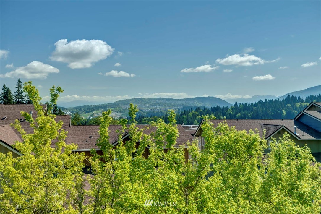 131 Sky Ridge Road Northwest, Unit 105 Issaquah, WA 98027 - Photo 22 of 24