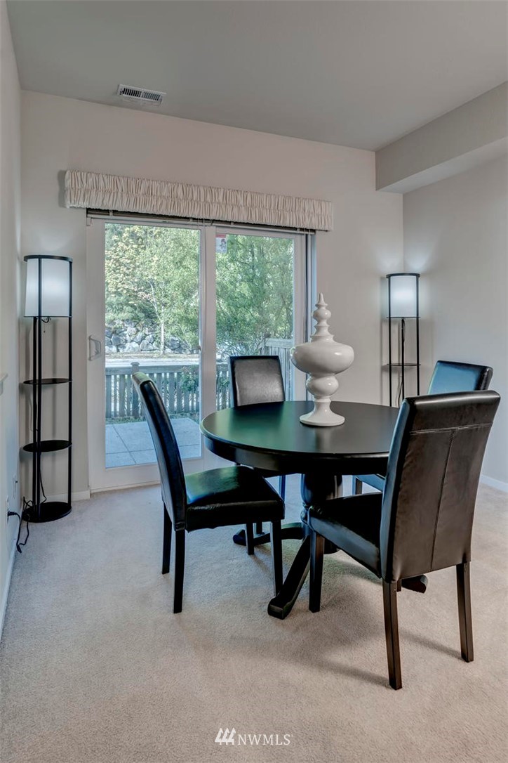 131 Sky Ridge Road Northwest, Unit 105 Issaquah, WA 98027 - Photo 4 of 24