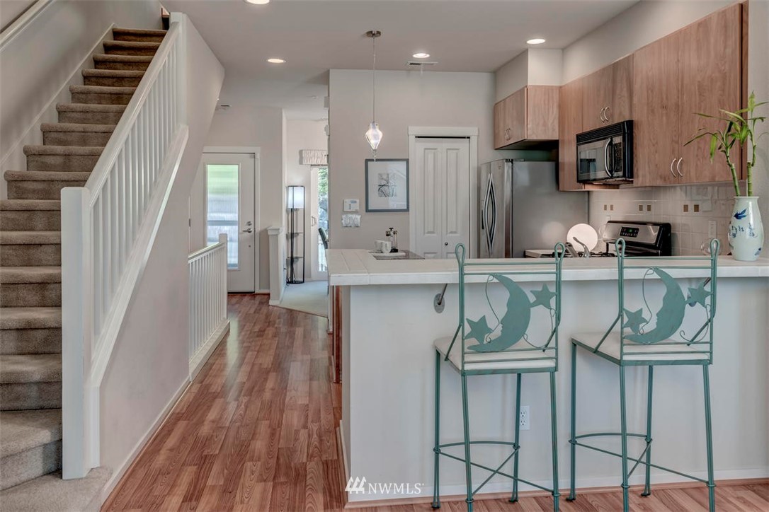 131 Sky Ridge Road Northwest, Unit 105 Issaquah, WA 98027 - Photo 10 of 24