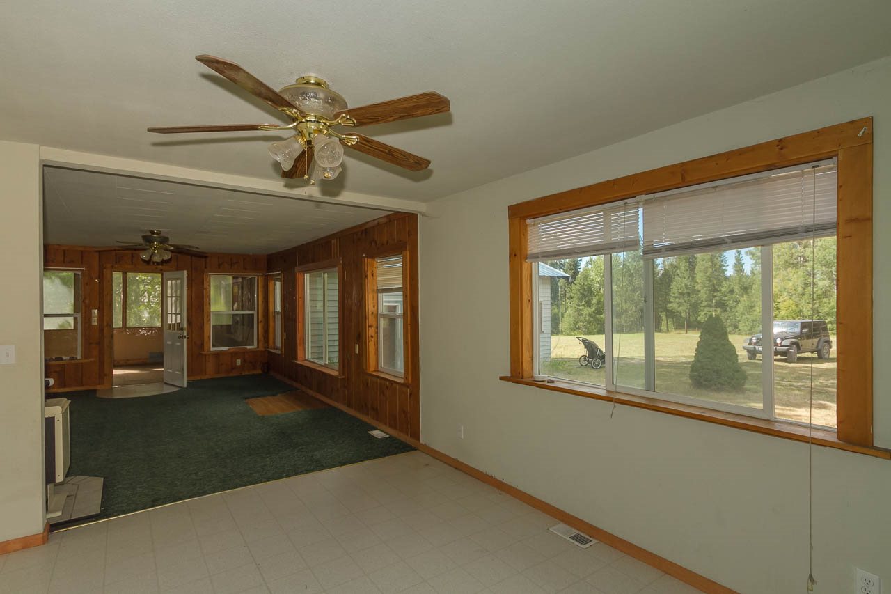 2527 A Gilson Road Addy, WA 99101 - Photo 12 of 20