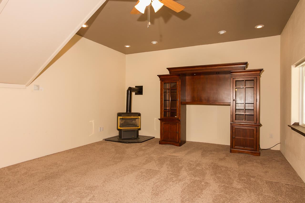 2527 A Gilson Road Addy, WA 99101 - Photo 6 of 20