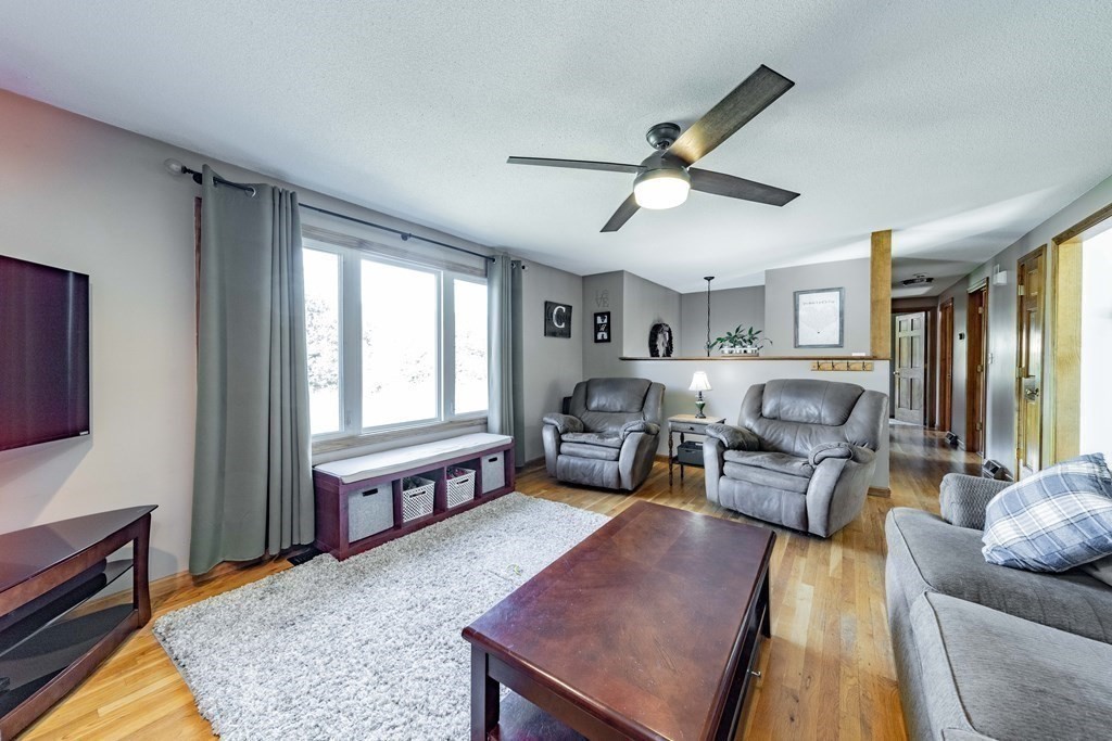 24 County Road Holyoke, MA 01040 - Photo 4 of 42
