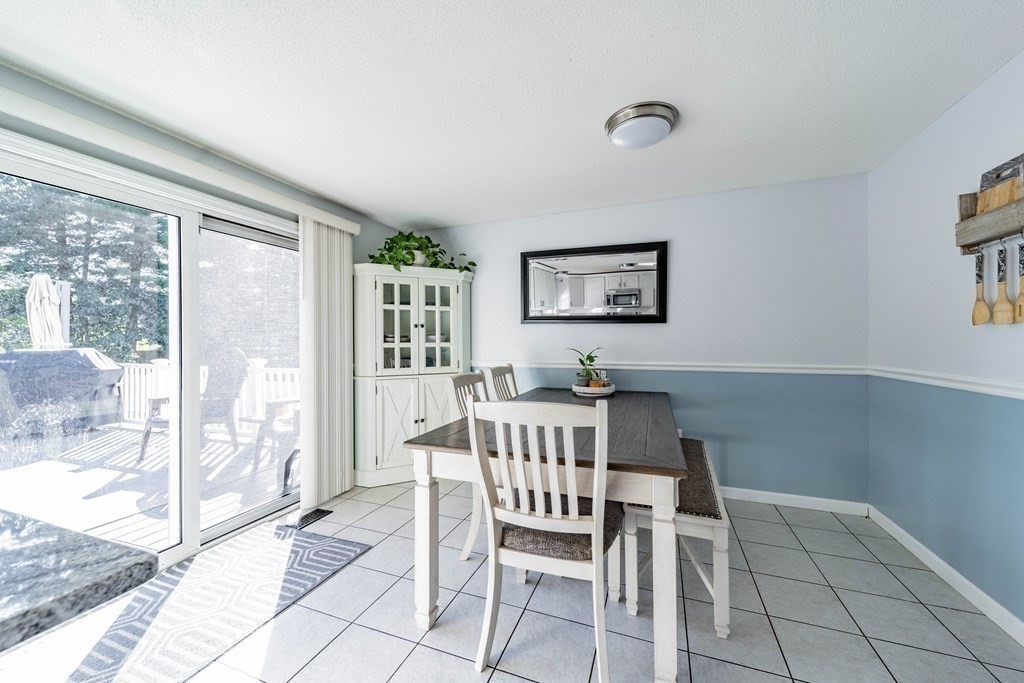 24 County Road Holyoke, MA 01040 - Photo 10 of 42