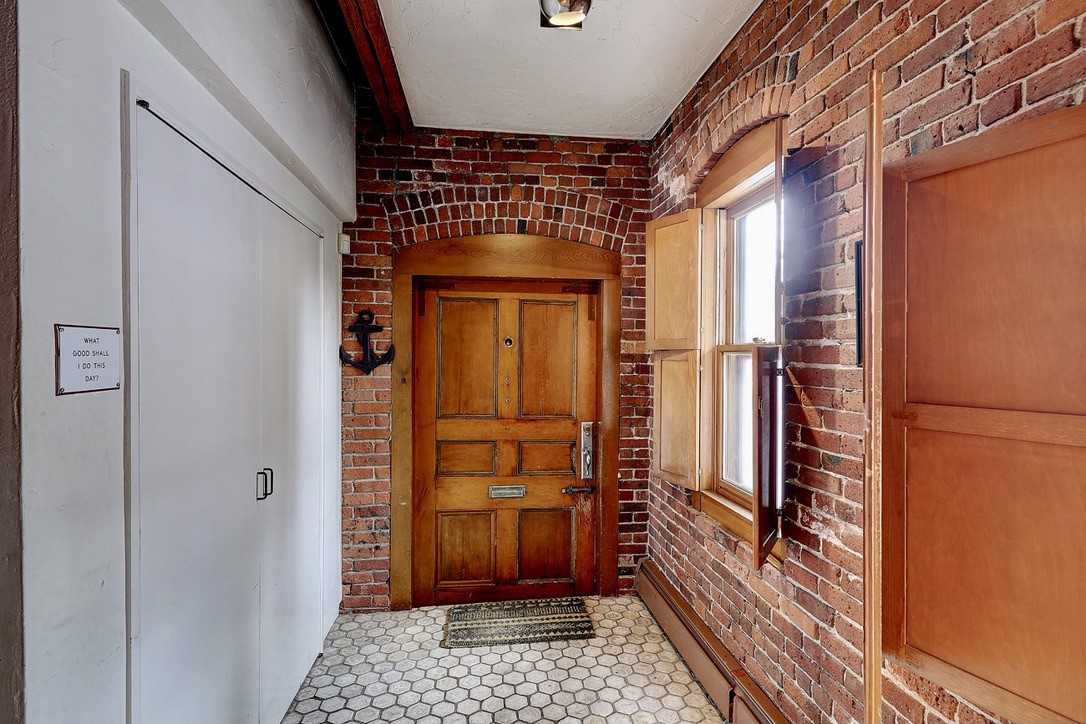 30 Sheldon Street Providence, RI 02906 - Photo 3 of 47 Gallery Image 3
