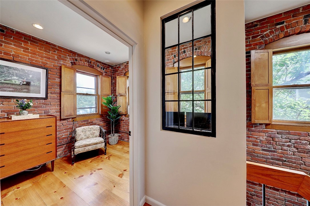 30 Sheldon Street Providence, RI 02906 - Photo 36 of 47 Gallery Image 36