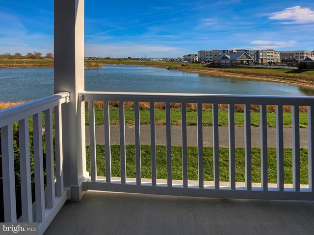 $359,000 | 24160 Port Lane, Unit 105, Lewes, DE 19958