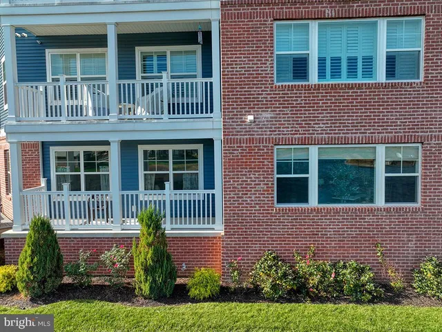 $359,000 | 24160 Port Lane, Unit 105, Lewes, DE 19958