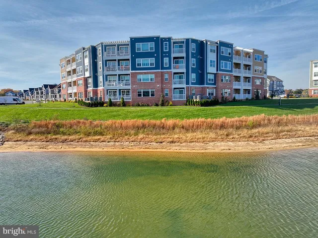 $359,000 | 24160 Port Lane, Unit 105, Lewes, DE 19958