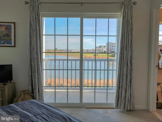 $359,000 | 24160 Port Lane, Unit 105, Lewes, DE 19958