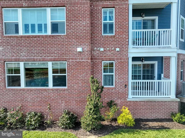 $359,000 | 24160 Port Lane, Unit 105, Lewes, DE 19958
