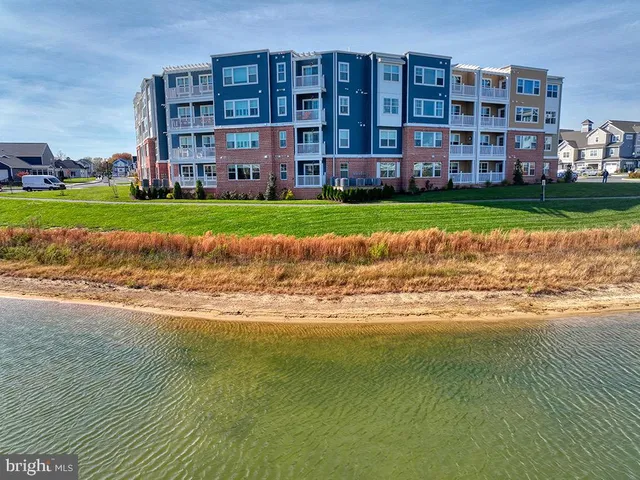 $359,000 | 24160 Port Lane, Unit 105, Lewes, DE 19958