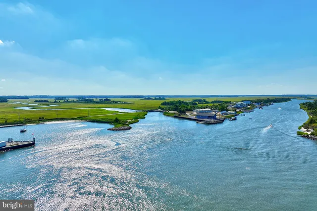 $359,000 | 24160 Port Lane, Unit 105, Lewes, DE 19958