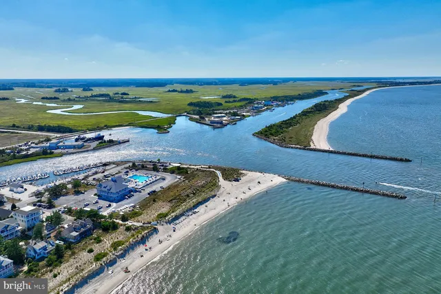 $359,000 | 24160 Port Lane, Unit 105, Lewes, DE 19958