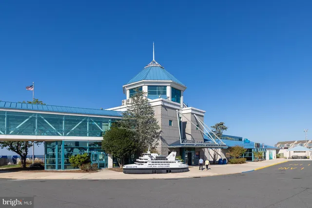 $359,000 | 24160 Port Lane, Unit 105, Lewes, DE 19958