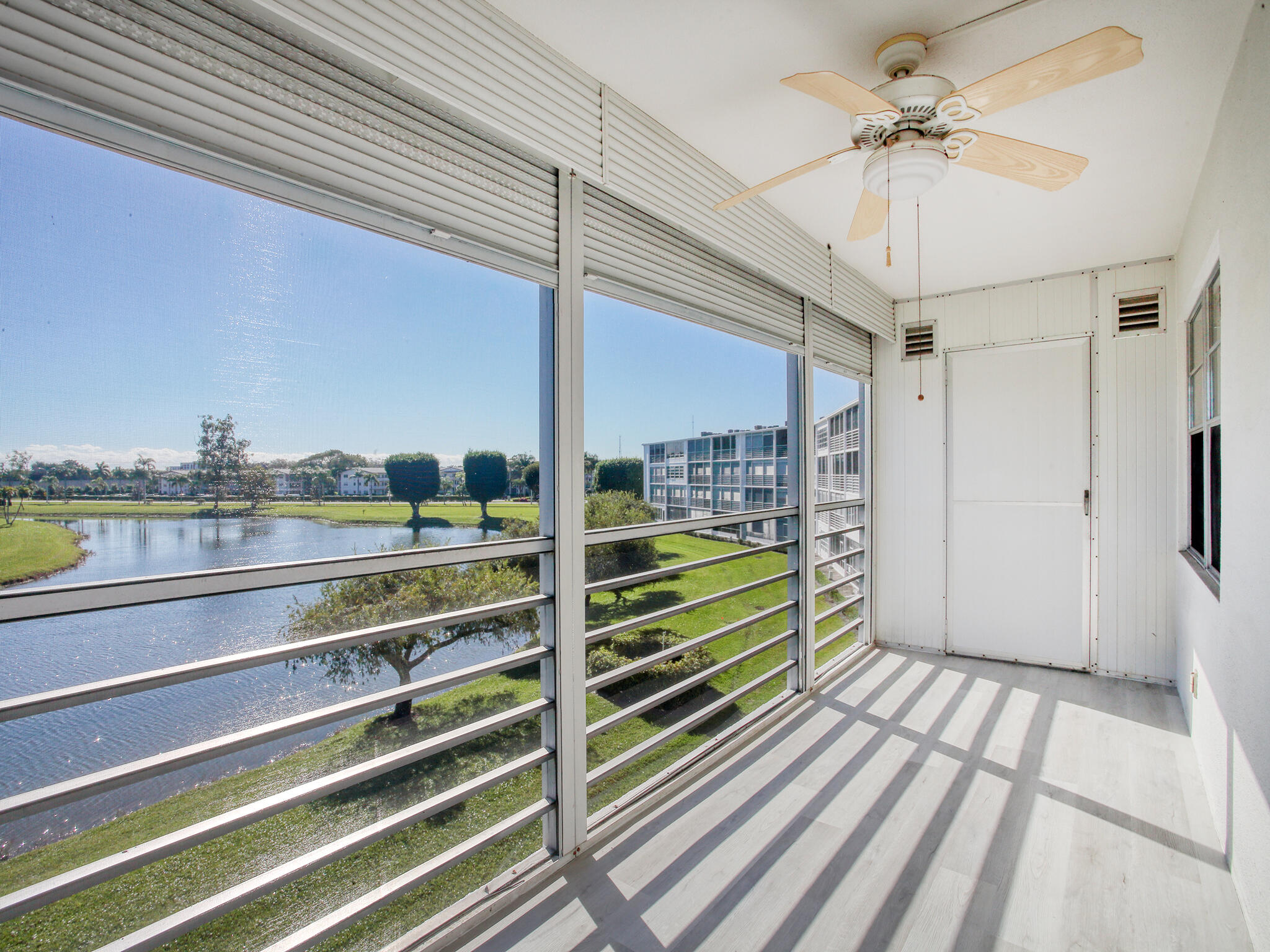 3015 Guildford East Boca Raton, FL 33434 - Photo 22 of 41 PATIO