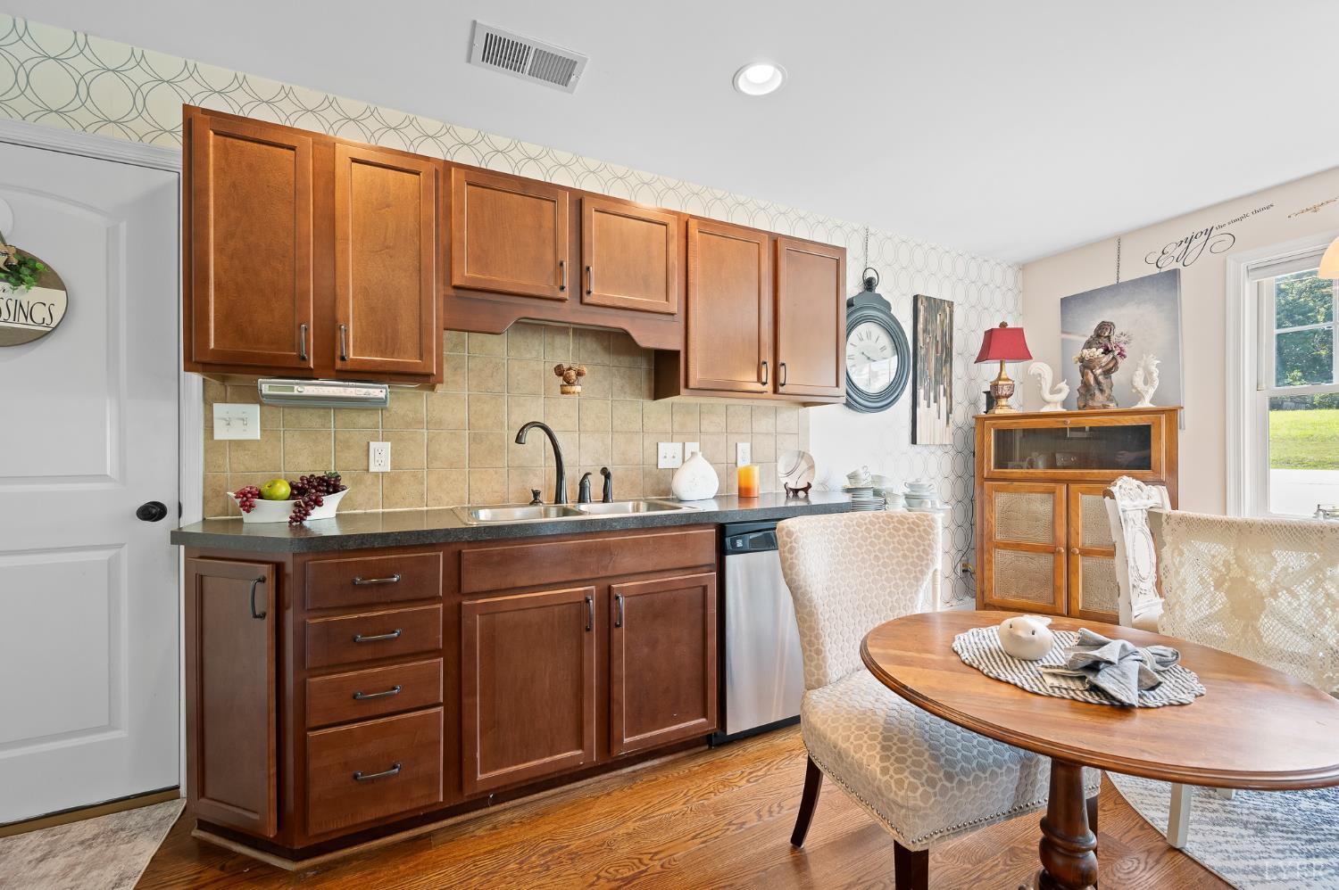 1583 Link Road Bedford, VA 24523 - Photo 17 of 40