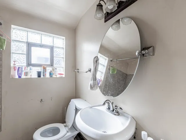 $140,000 | 6519 South Oakley Avenue, Chicago, IL 60636