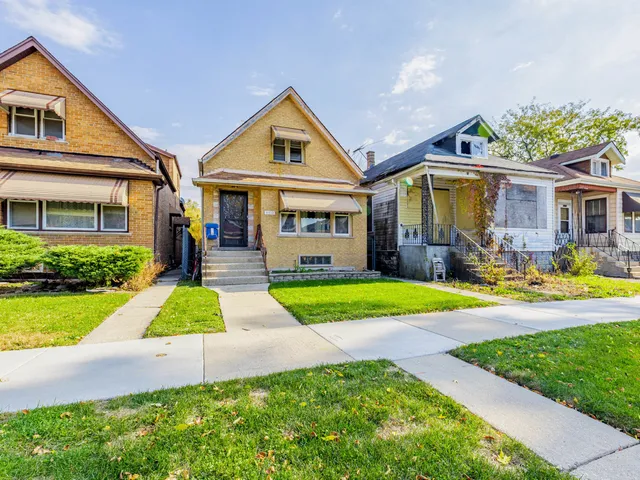 $140,000 | 6519 South Oakley Avenue, Chicago, IL 60636