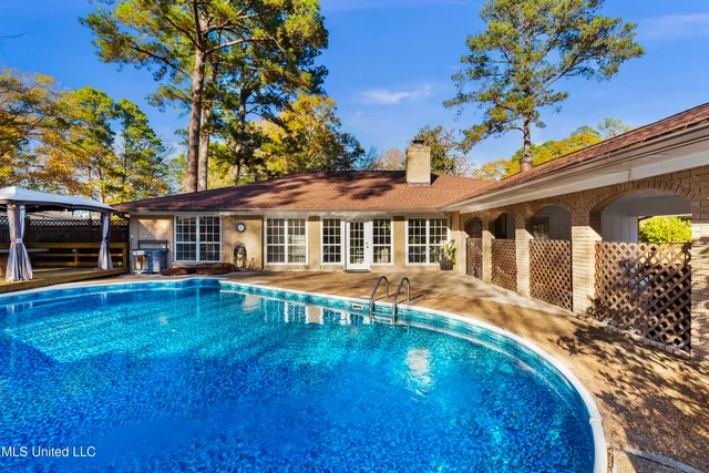 $339,900 | 602 Audubon Point Drive, Brandon, MS 39047